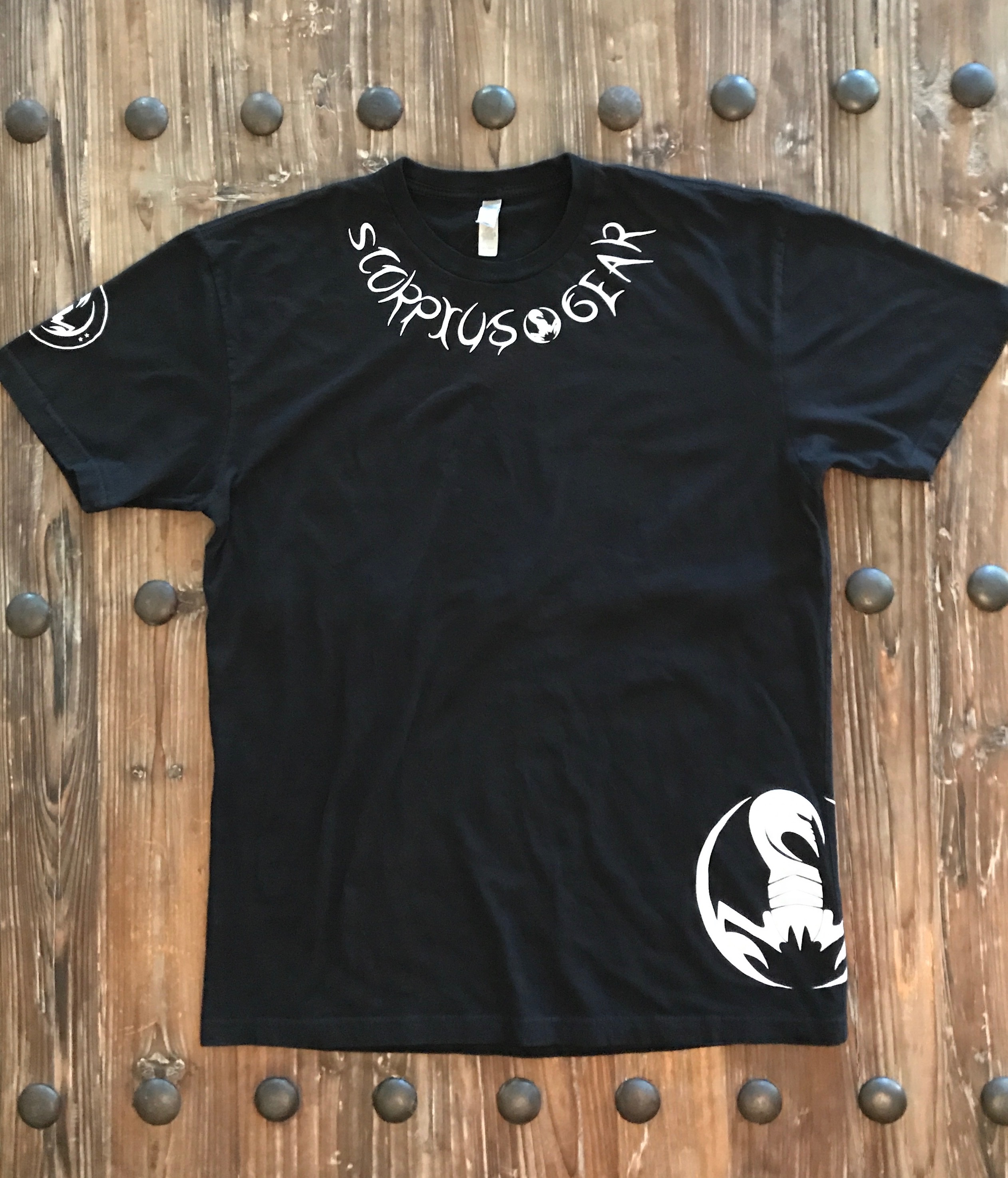 Neckline Graphic Tee — Black